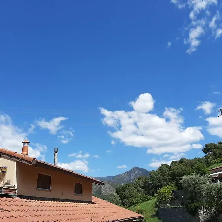 Apartment Mare E Monti