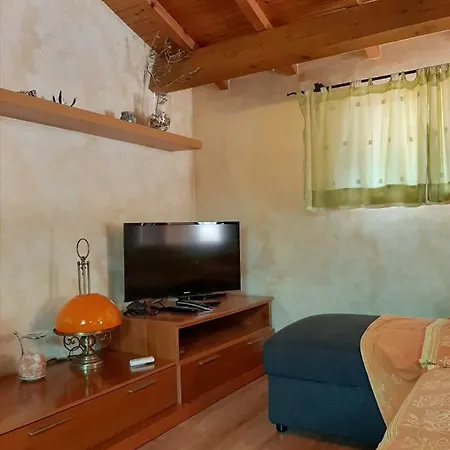 Mare E Monti Apartment *
